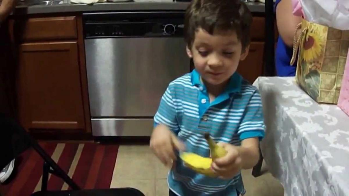 Reacción de un niño al recibir su regalo! | Planeta Curioso